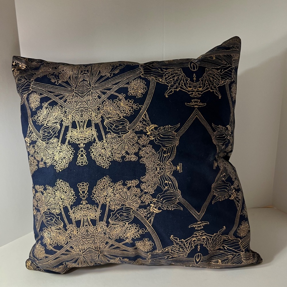 Erica Tanov Botanicus Throw Pillow Navy Gold Metallic Botanical 18x18 New